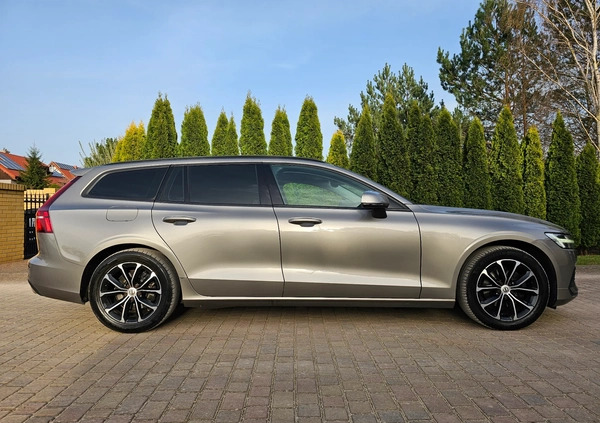 Volvo V60 cena 82900 przebieg: 249600, rok produkcji 2019 z Chojnice małe 529